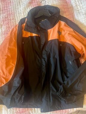 Harley-Davidson Rain Jacket with built1in hood